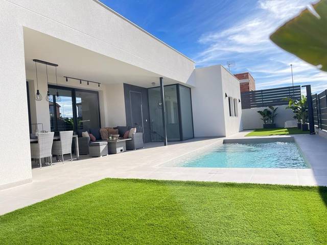 Casa-chalet en Venta en Calle Igualdad, 32 en La Alcayna