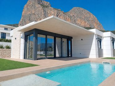 Detached house with pool for sale in Avinguda Balcon de Ponoig