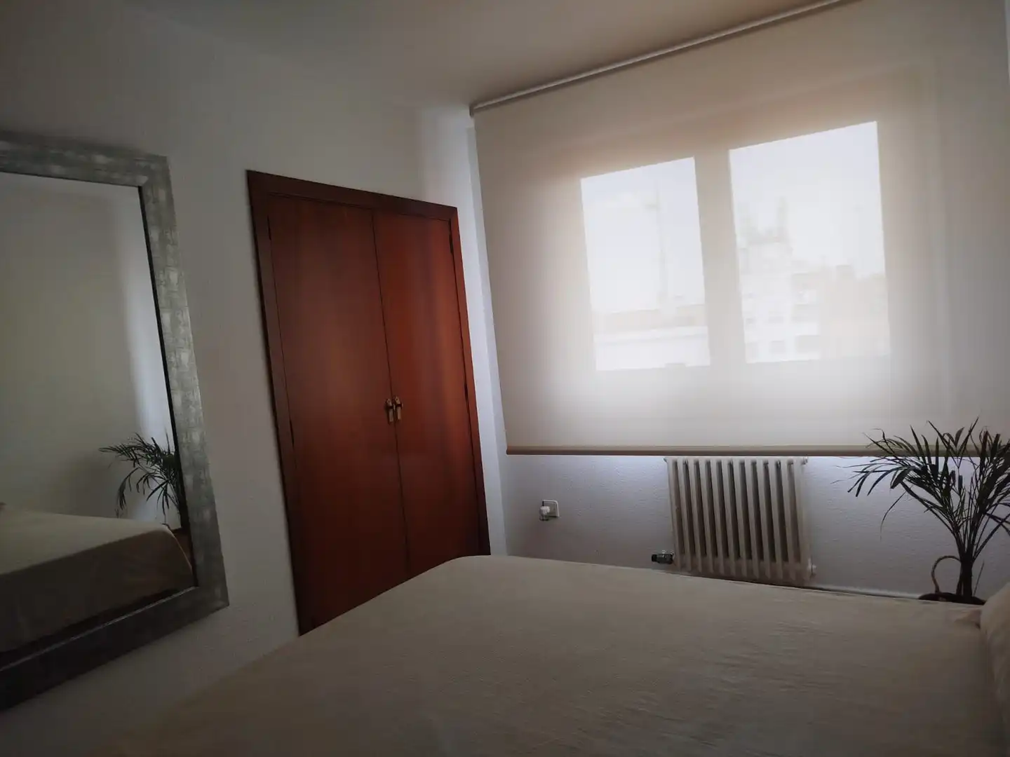 Schlafzimmer von Wohnungen zur Miete in Zaragoza mit Heizung, Möbliert und Ofen