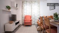 Living room of Flat to rent in  Madrid Capital  with Air Conditioner, Heating and Pets allowed