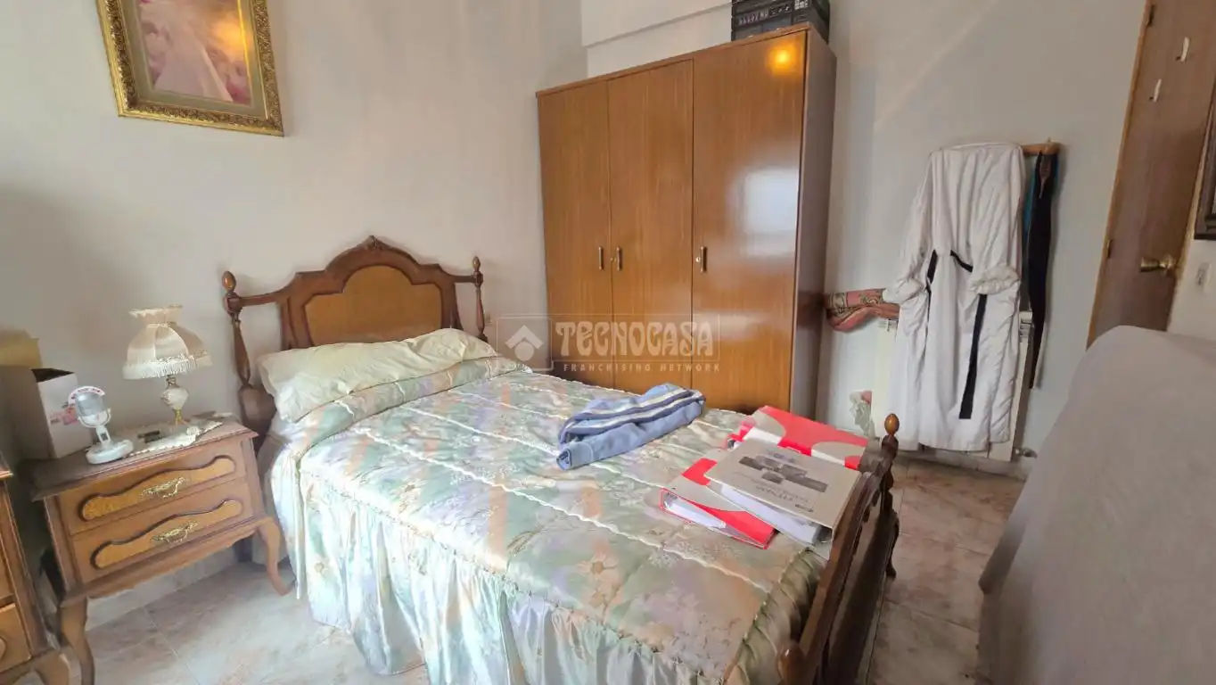 Bedroom of Flat for sale in Talavera de la Reina  with Air Conditioner, Heating and Balcony