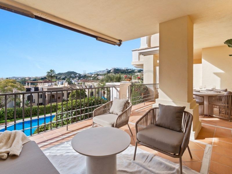 Terraza de Apartamento en venta en Benahavís con Jardín privado, Terraza y Trastero
