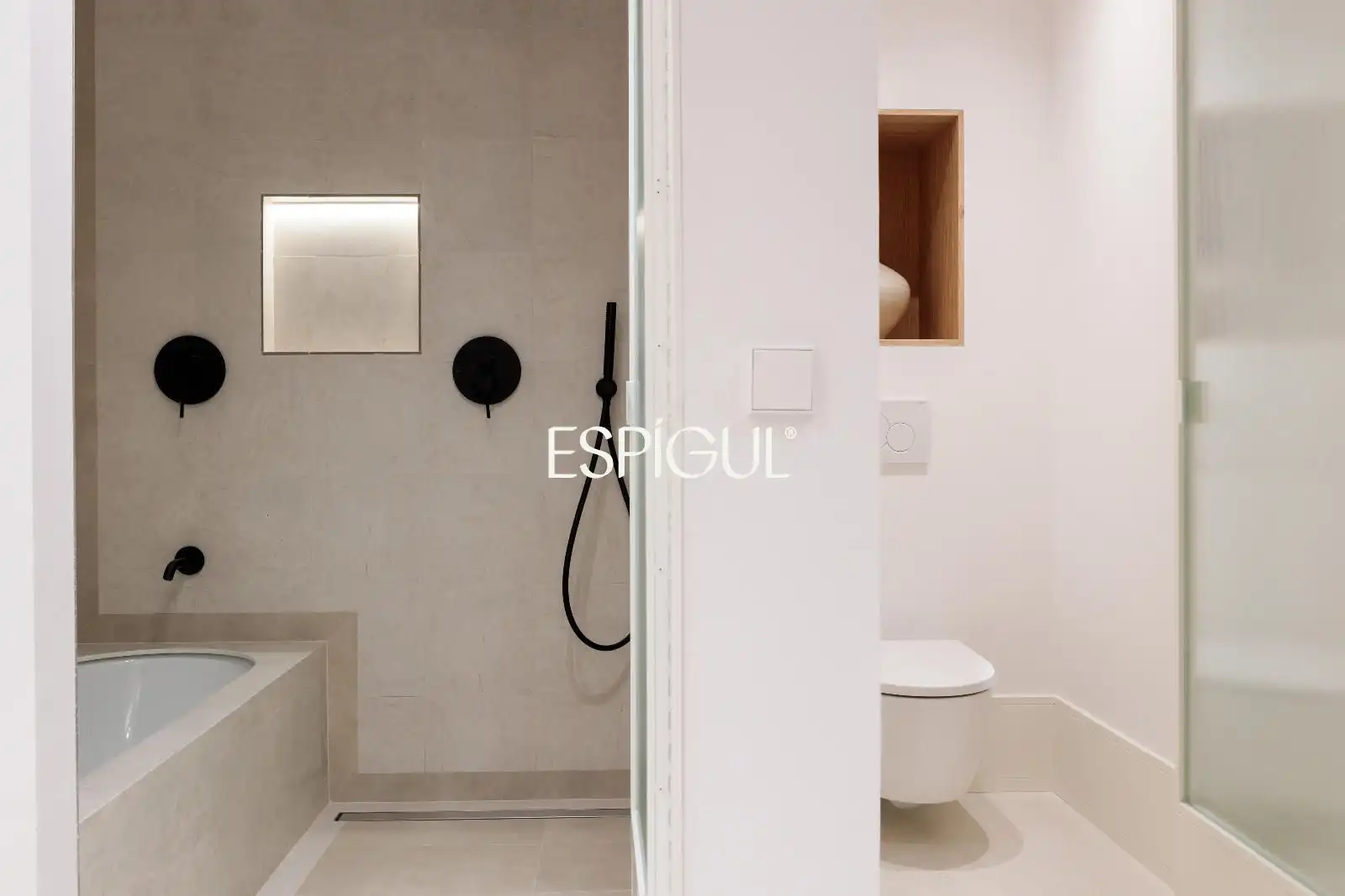 Baño de Piso en venta en Madrid con Aire acondicionado, Calefacción y Terraza
