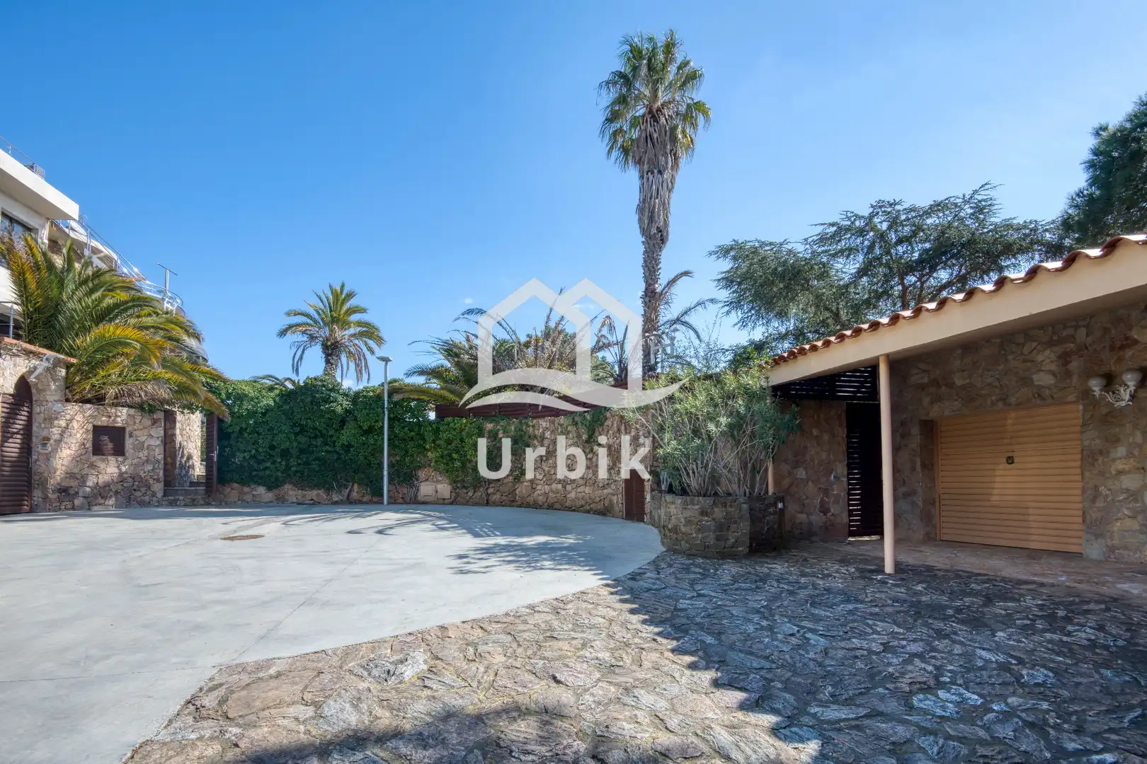 Exterior view of Houses for sale in Castell d'Aro, Platja d'Aro i s'Agaró  with Air Conditioner, Private garden and Terrace