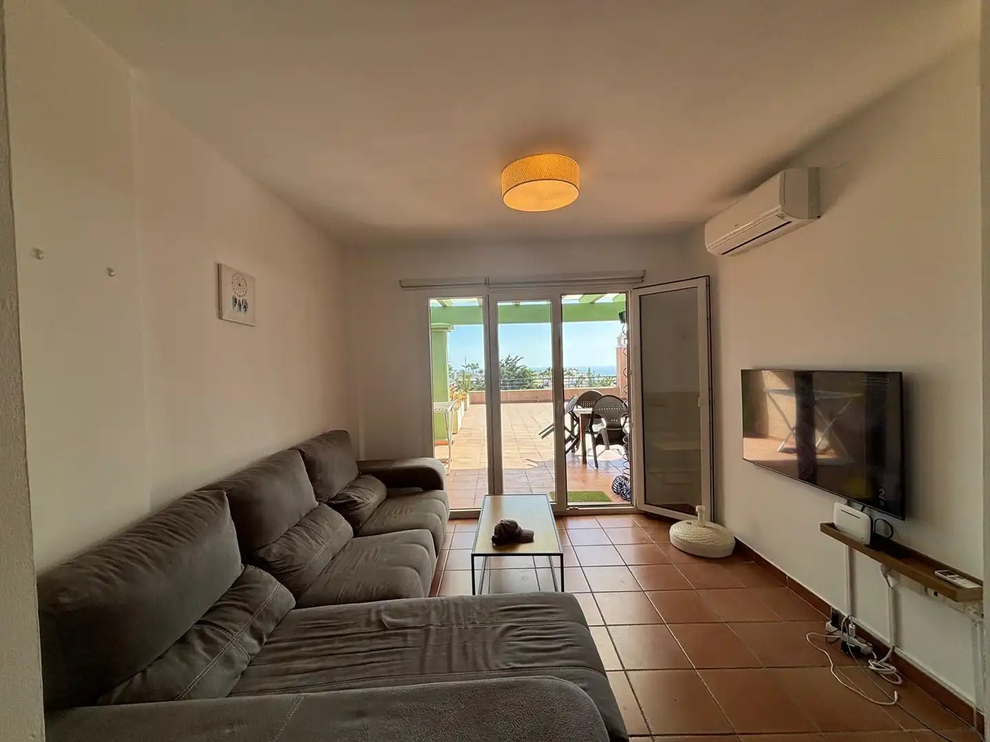 Living room of Flat for sale in La Alcaidesa  with Air Conditioner, Heating and Terrace