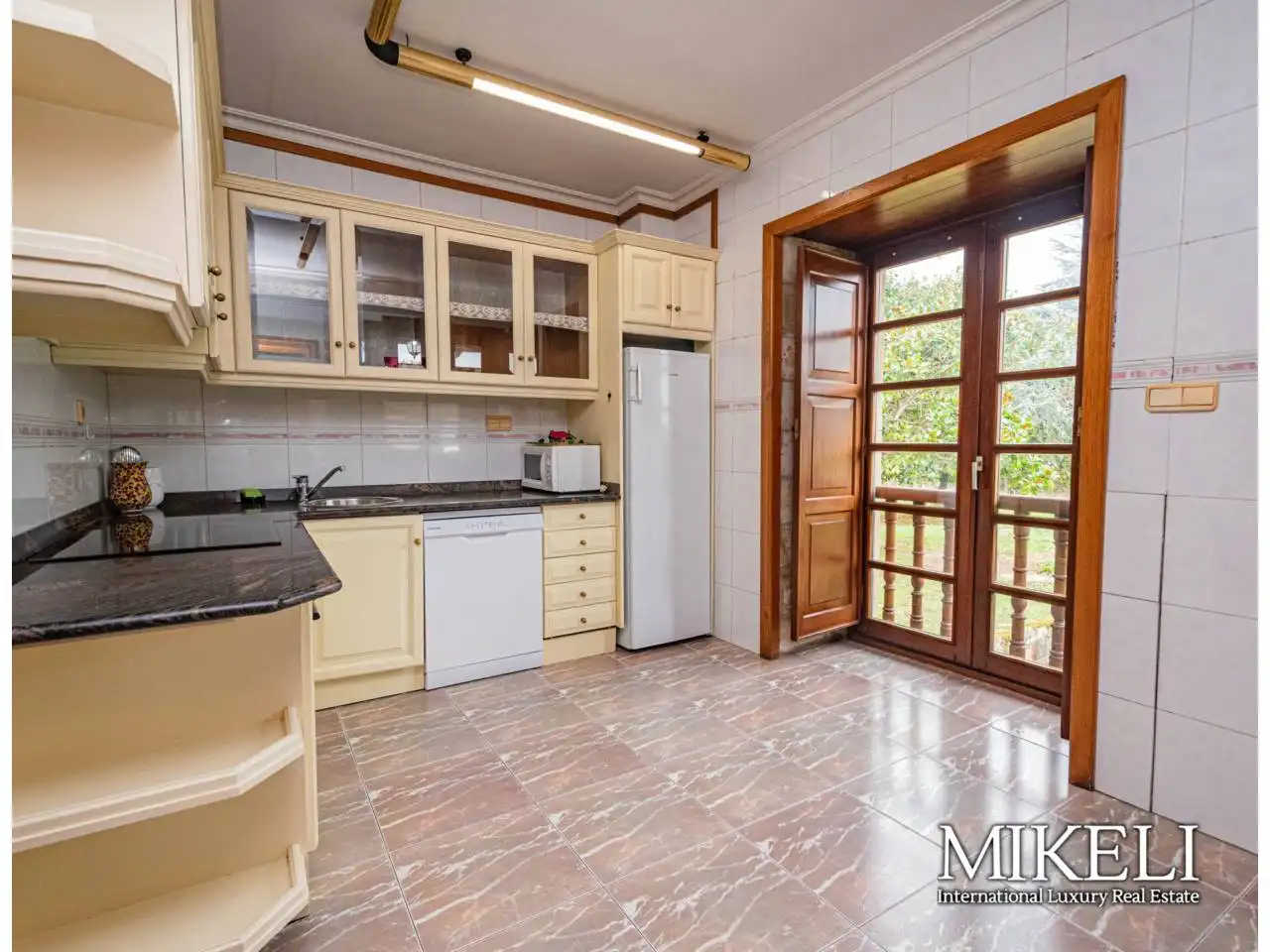 Cocina de Casa o chalet en venta en Santillana del Mar con Calefacción, Jardín privado y Parquet