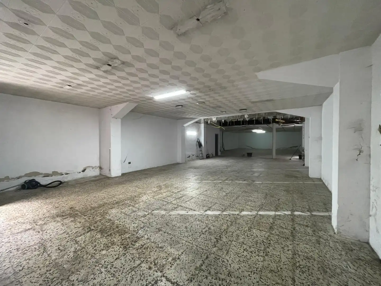 Local comercial en venda a Calle ROSALES, imagen 3