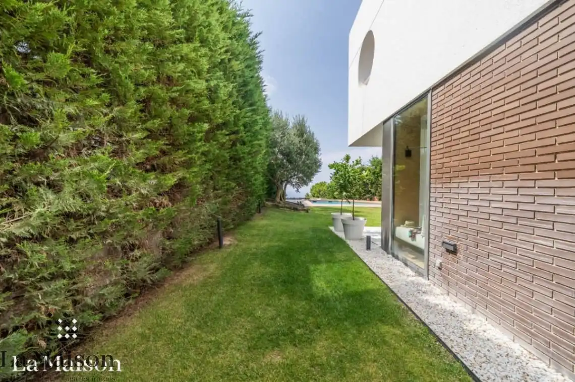 Jardí de Casa o xalet en venda en Sant Andreu de Llavaneres amb Aire condicionat, Calefacció i Jardí privat