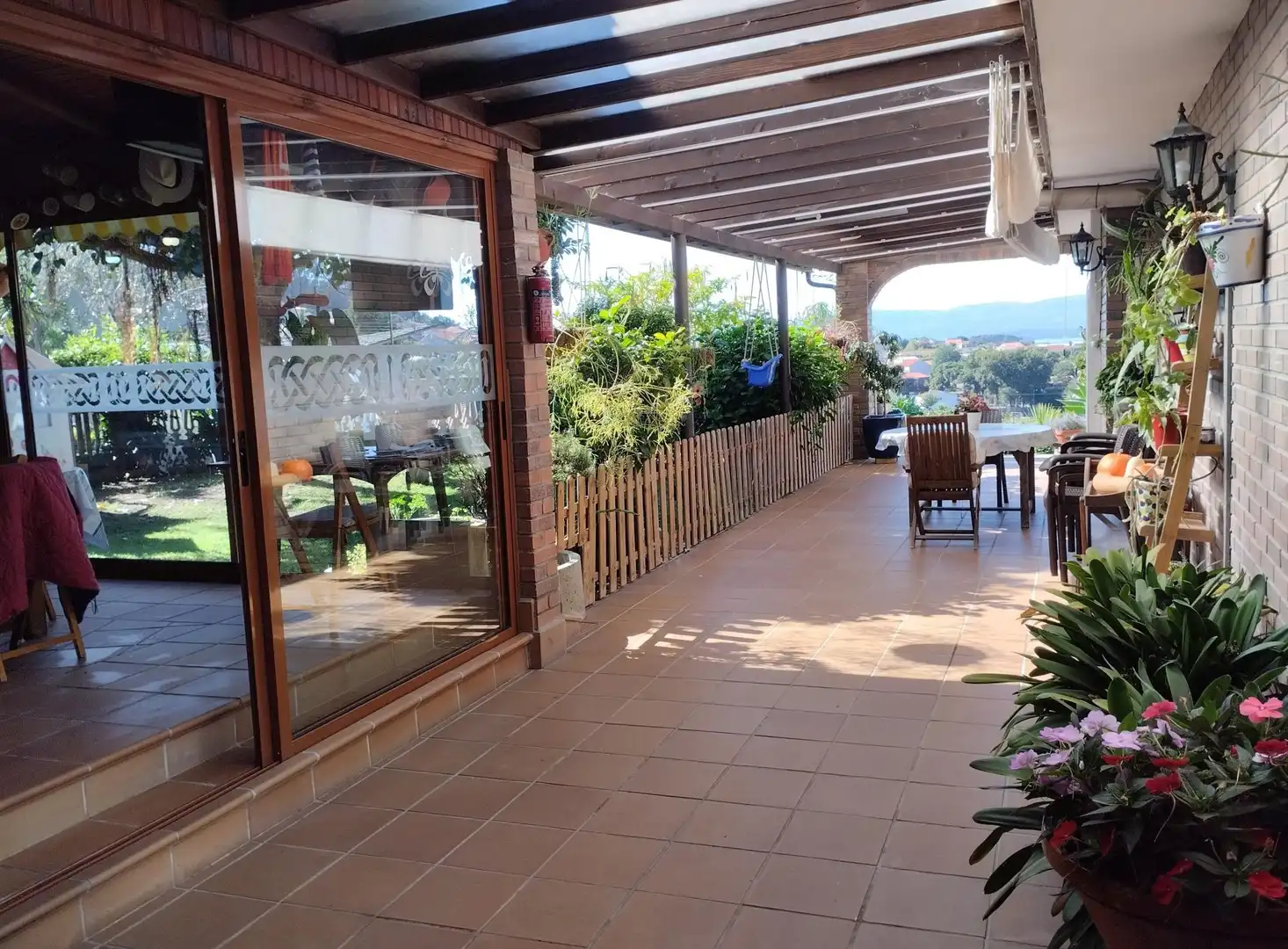 Terraza de Casa o chalet en venta en Vilagarcía de Arousa con Calefacción, Piscina y Balcón