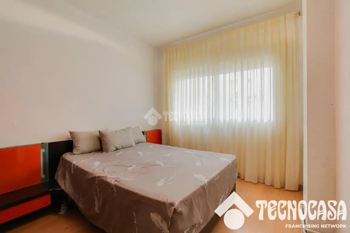 Habitación de Piso en venta en Barcelona con Aire acondicionado y Calefacción