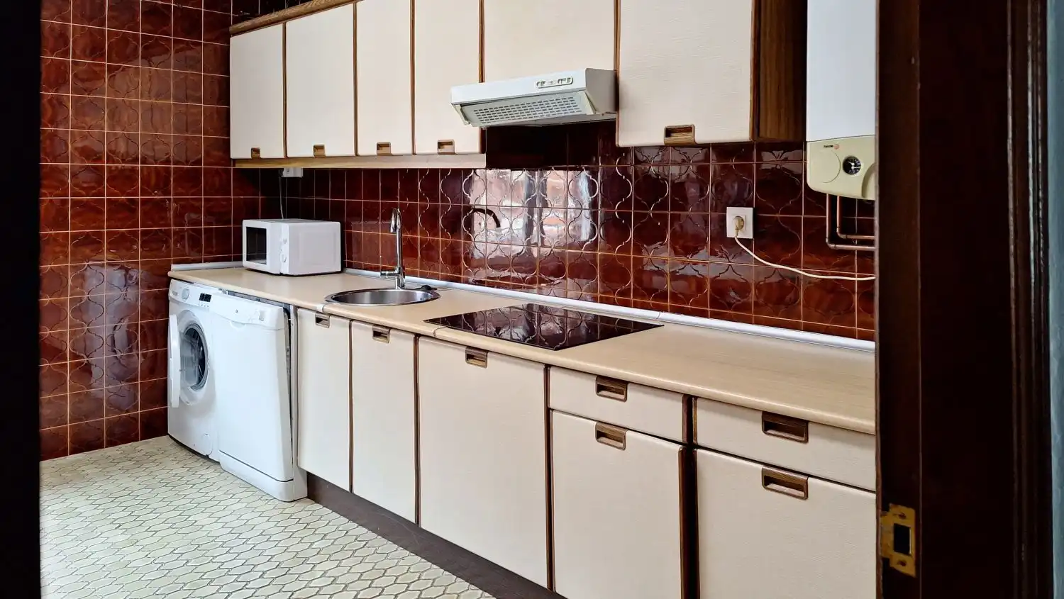 Cuina de Pis en venda en Oviedo  amb Calefacció