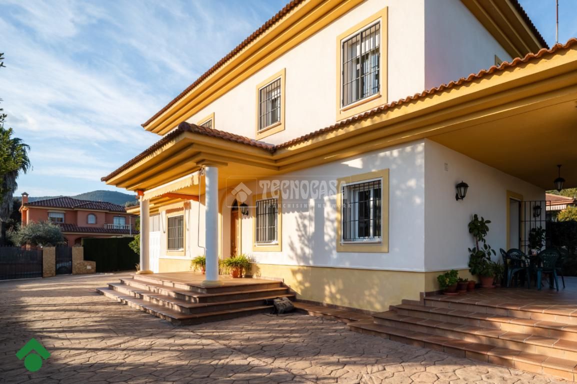 Exterior view of House or chalet for sale in  Córdoba Capital