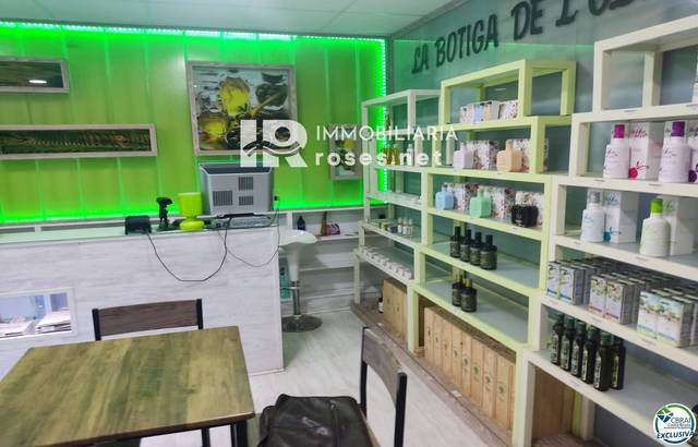 Local comercial en Venta en De les Arenes en Centre