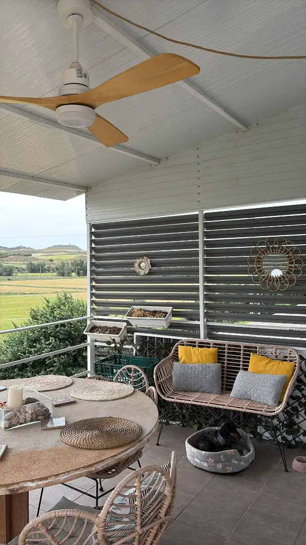 Terrasse von Fabrikhallen zum Verkauf in Ariza mit Heizung