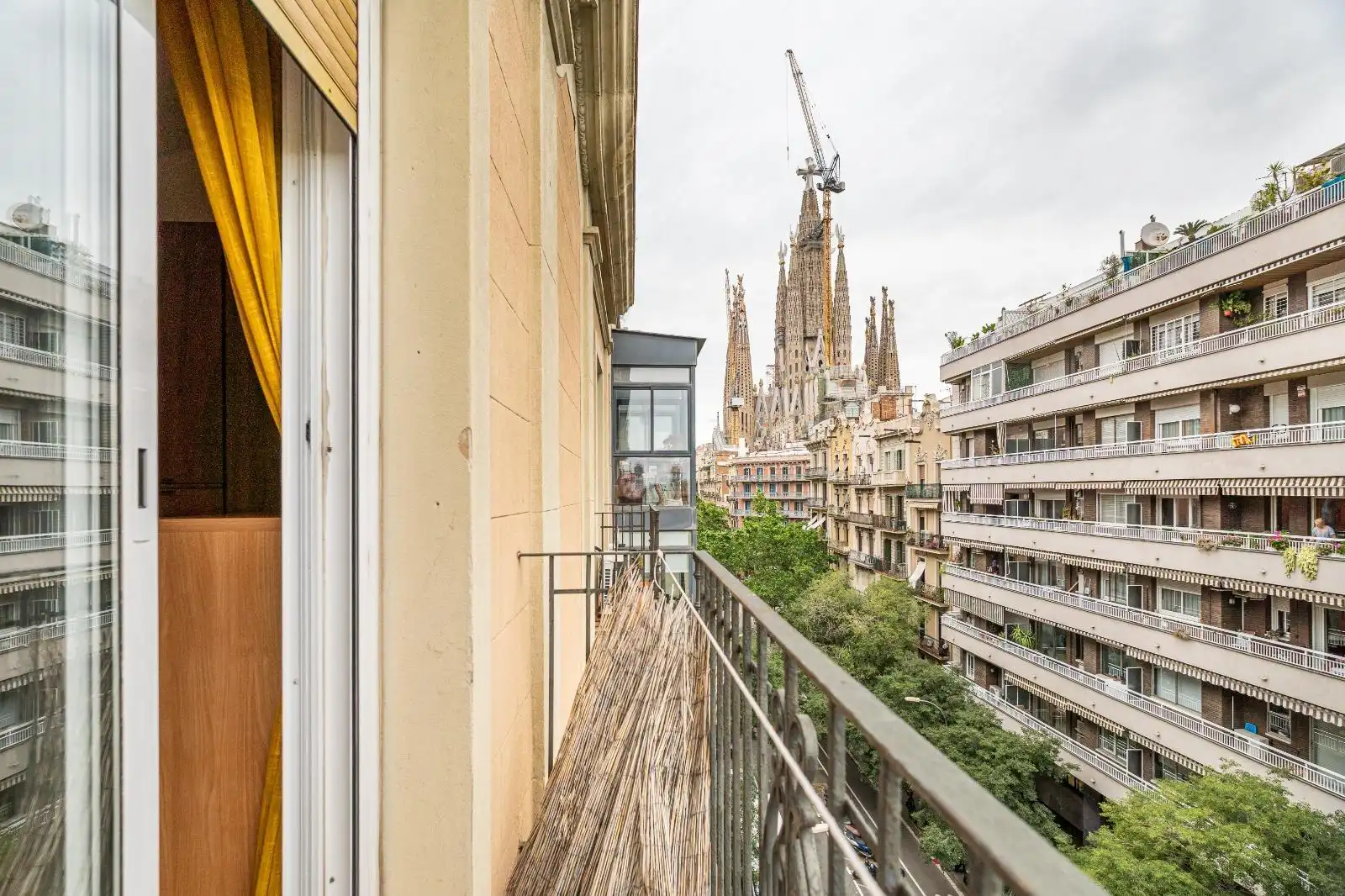 Terrasse von Wohnung zum Verkauf in Barcelona mit Klimaanlage, Heizung und Parkett