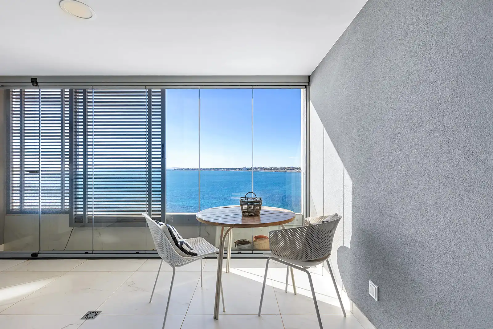 Terrassa de Apartament en venda en Torrevieja amb Terrassa, Traster i Moblat