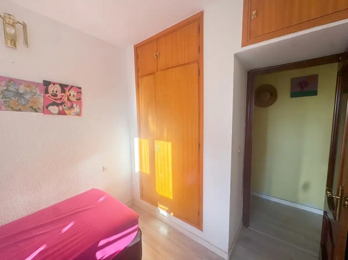 Habitación de Piso en venta en Madrid con Terraza