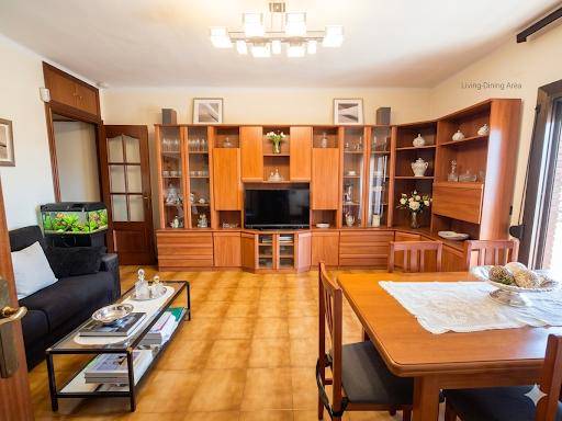 Piso en Venta en Passeig de la Zona Franca en La Marina del Port