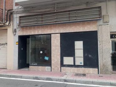 Local comercial en venda a Delicias