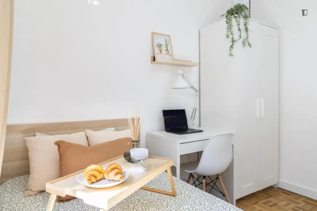 Habitación de Apartamento para compartir en Parla con Calefacción, Amueblado y Horno