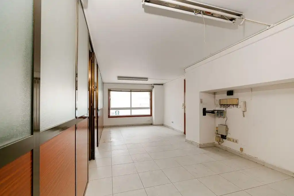 Oficina en venta en Avenida de la Florida, 59, As Travesas - Balaídos