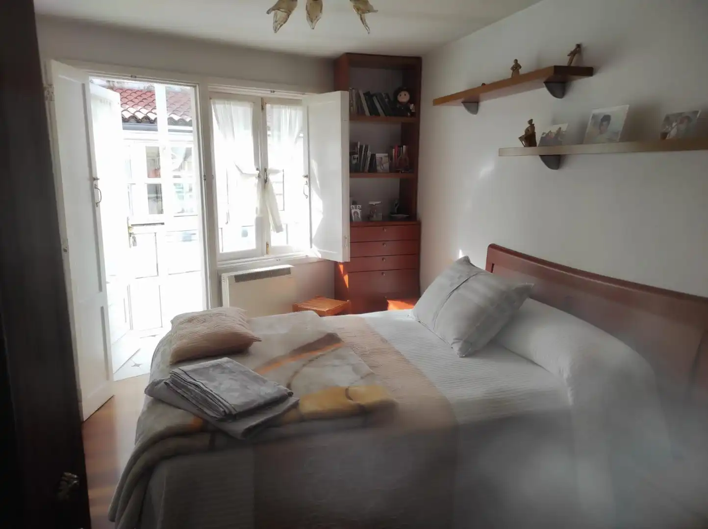 Habitación de Casa o chalet en venta en Santiago de Compostela  con Calefacción