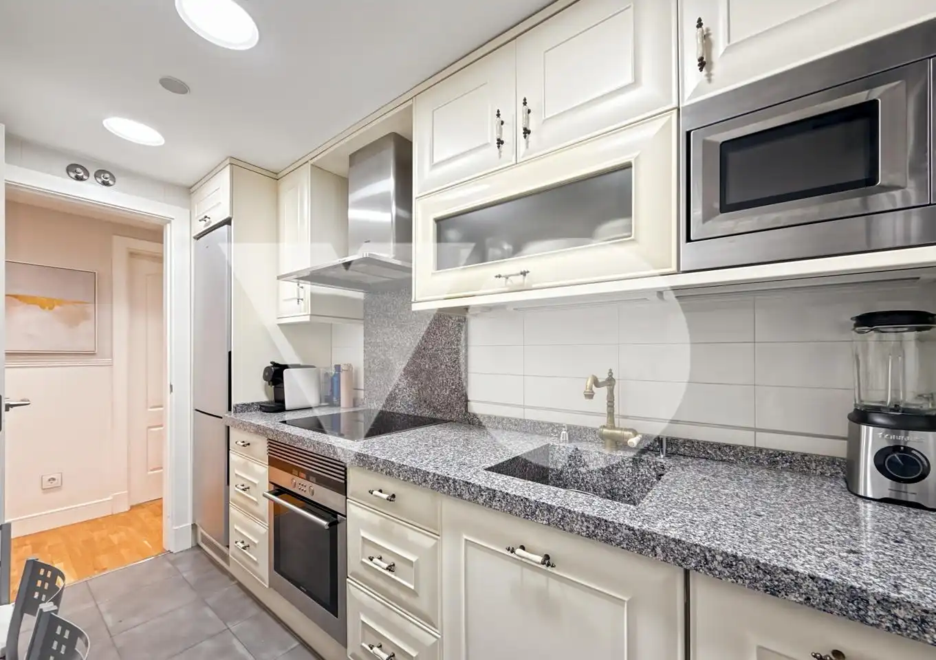 Küche von Wohnung zum Verkauf in Madrid mit Klimaanlage und Möbliert