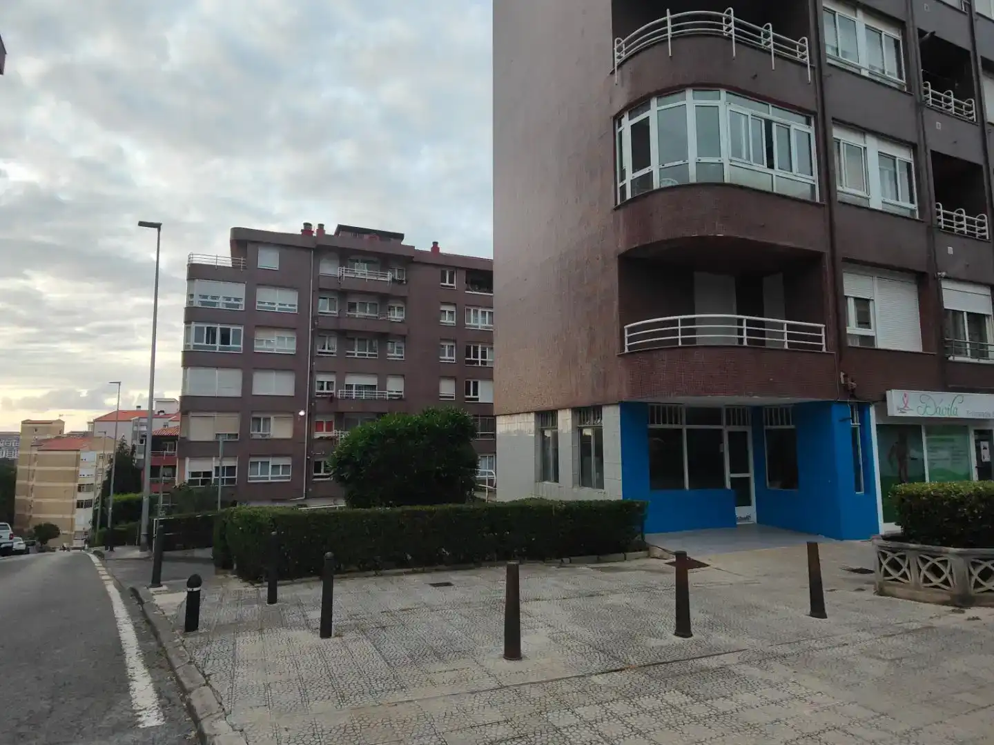 Vista exterior de Piso en venta en Los Castros