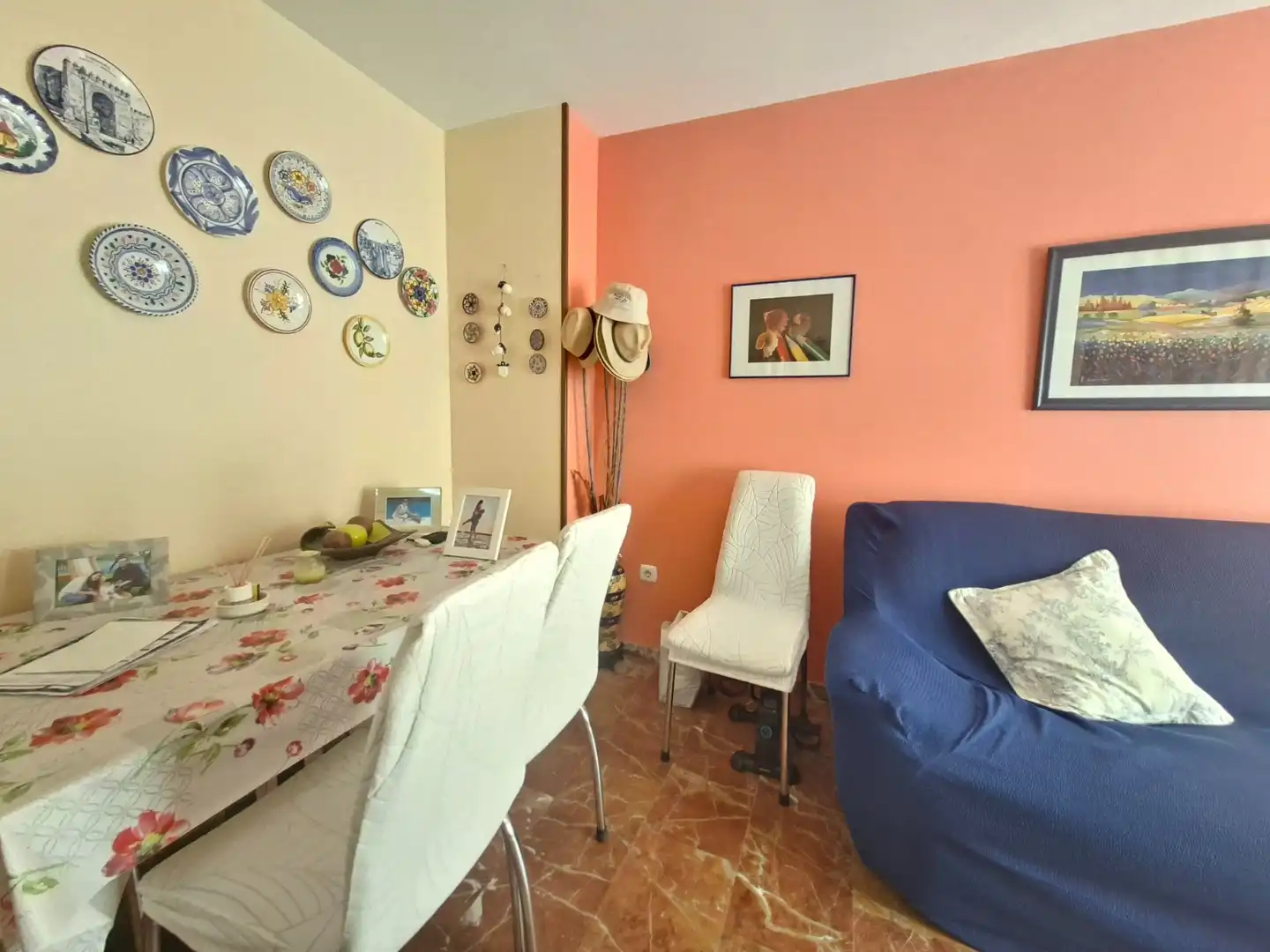 Sala d'estar de Pis en venda en Torrox amb Aire condicionat, Moblat i Forn