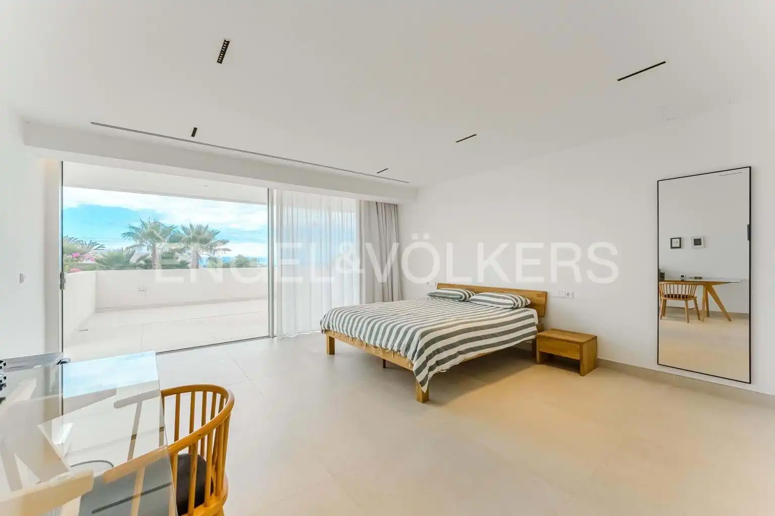 Bedroom of Houses for sale in Guía de Isora  with Air Conditioner, Terrace and Swimming Pool