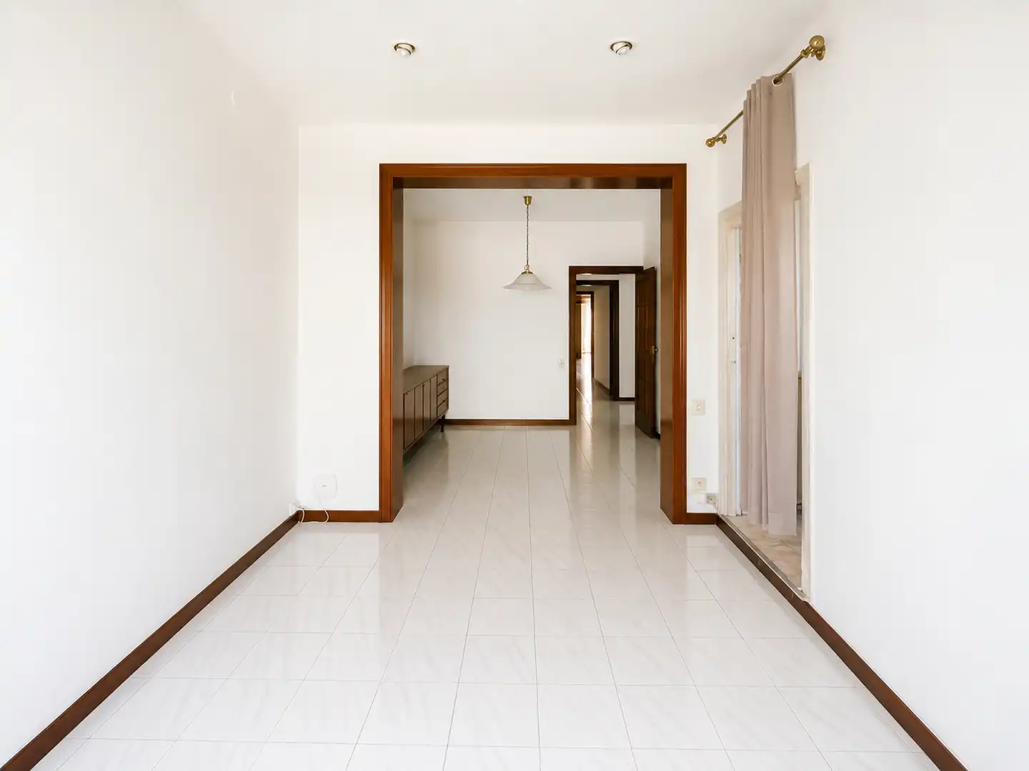 Piso en venta en Barcelona con Calefacción, Terraza y Trastero