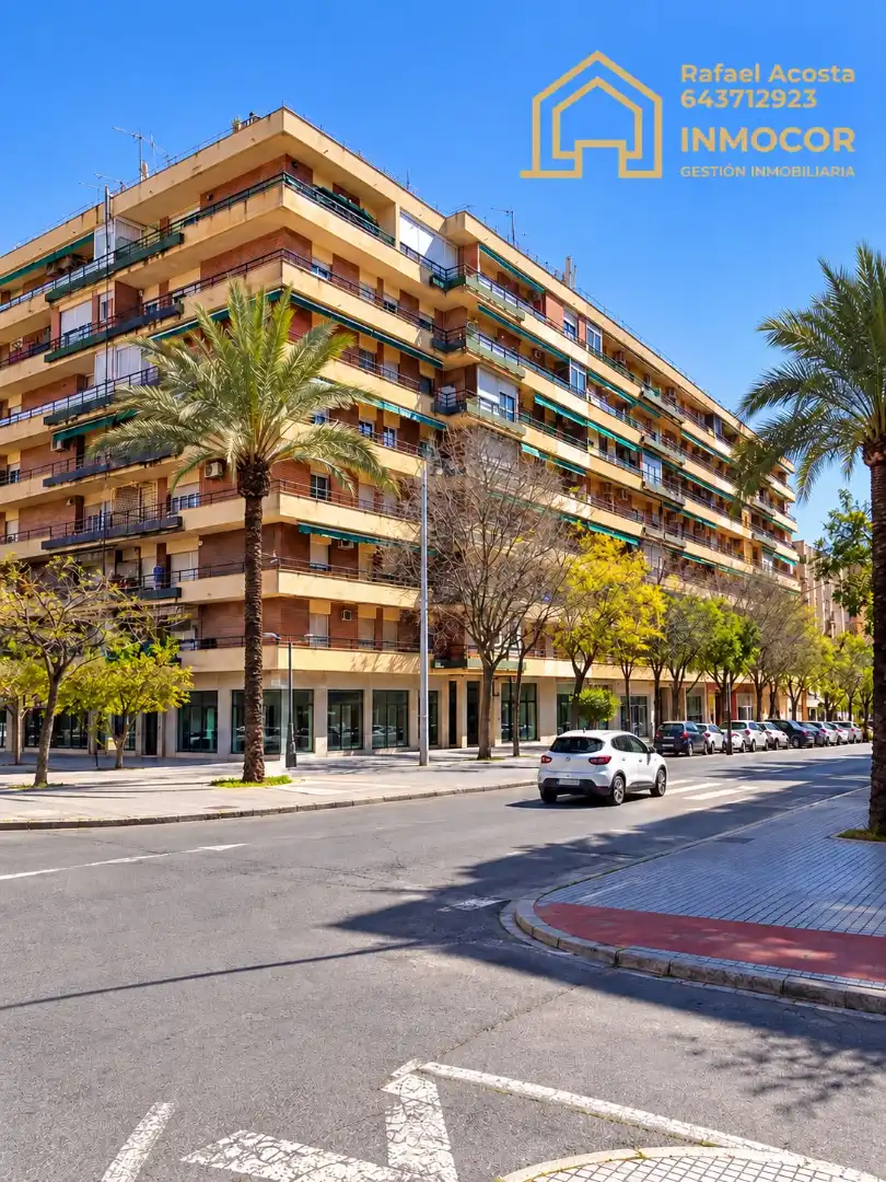 Vista exterior de Piso en venta en Córdoba con Amueblado
