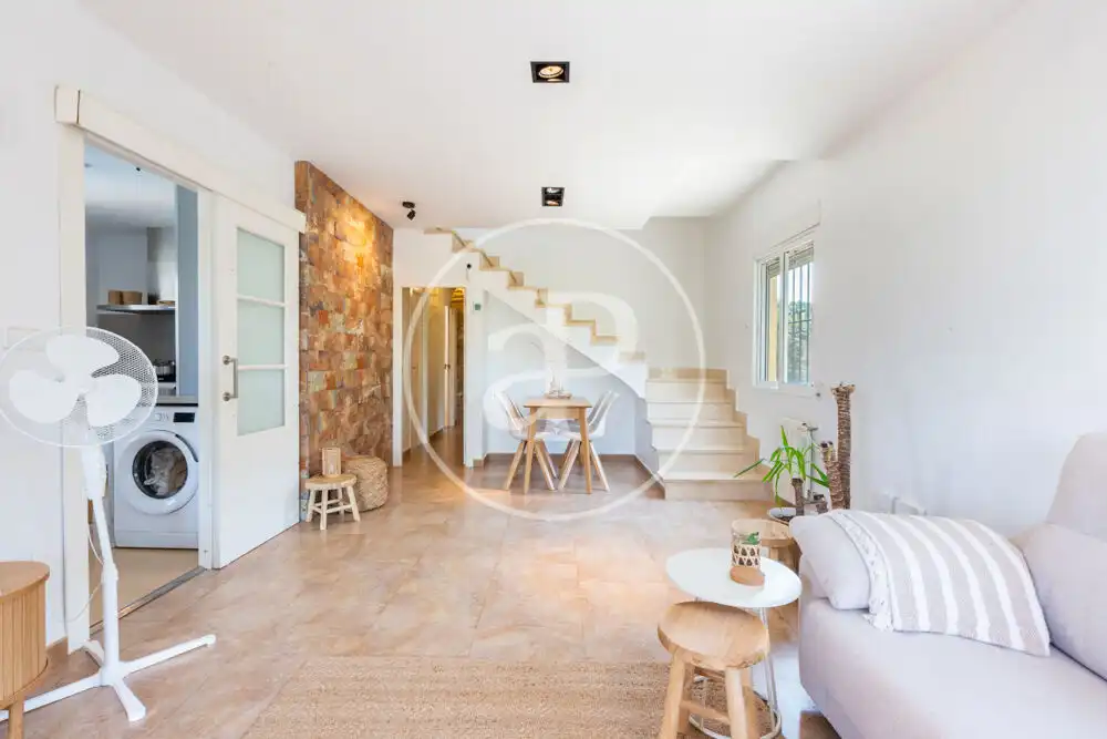 Casa o xalet en venda en La Pobla de Vallbona amb Aire condicionat, Calefacció i Jardí privat