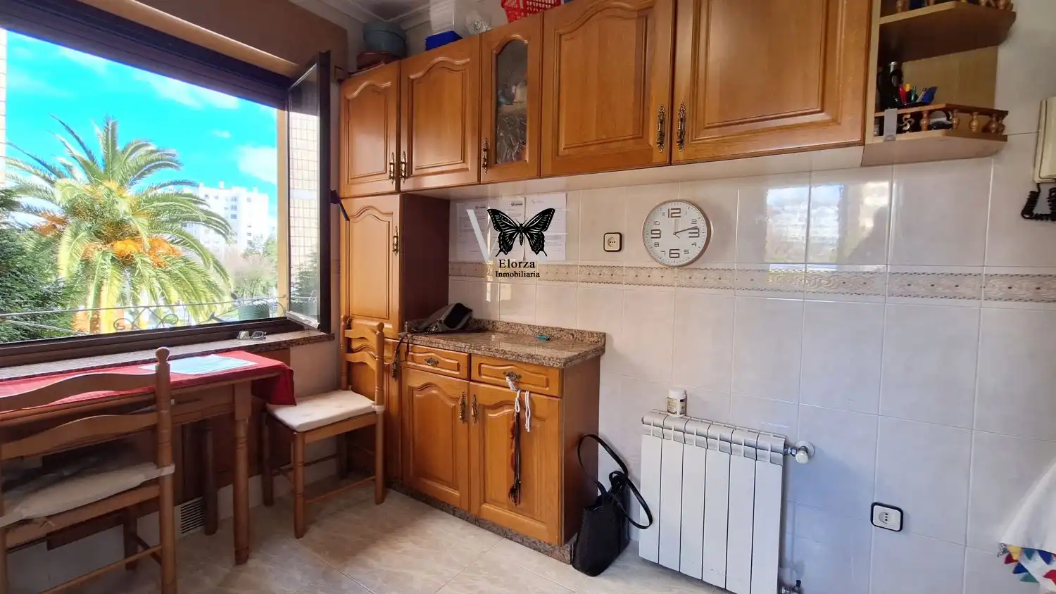 Kitchen of Flat for sale in Oviedo   with Heating, Storage room and Furnished