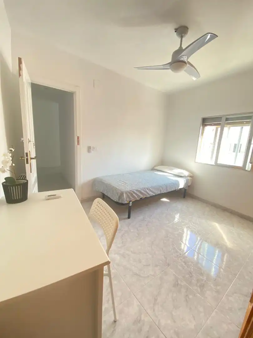 Bedroom of Attic for rent in Madrid  with Heating, Terrace and Furnished