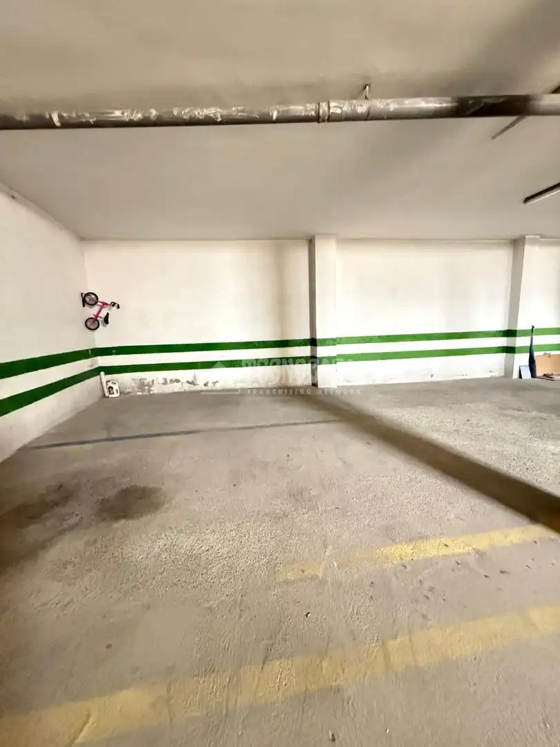 Aparcament de Garatge en venda en Alhendín