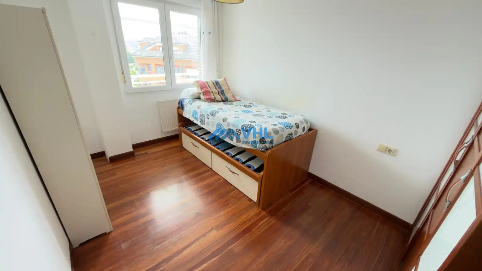 Habitación de Piso de alquiler en Castro-Urdiales con Calefacción, Terraza y Amueblado