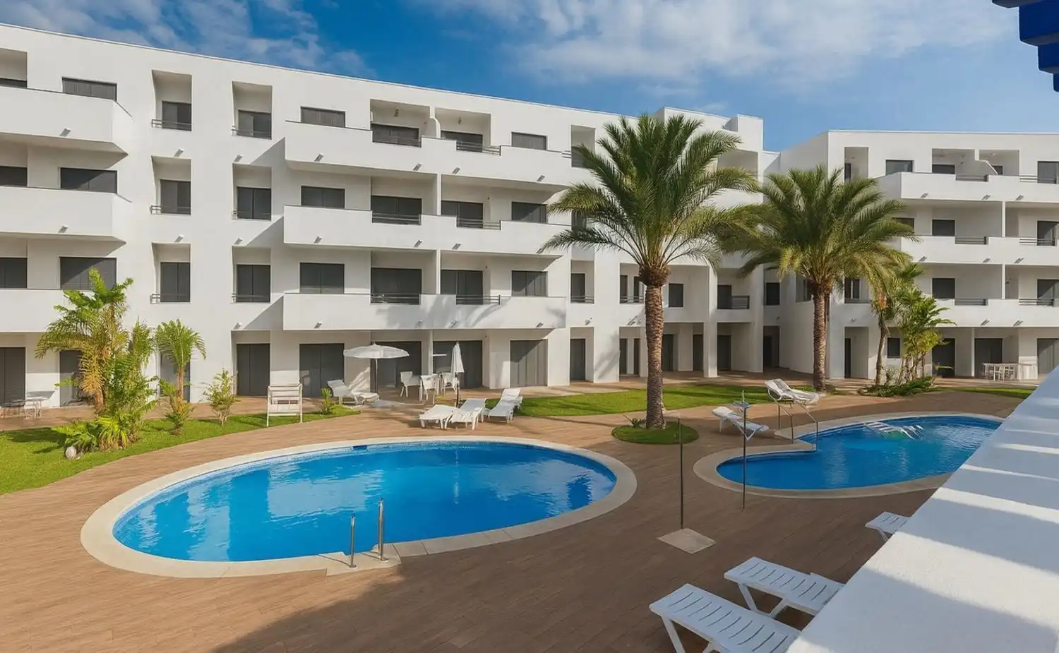 Piscina de Piso en venta en Vera con Aire acondicionado, Terraza y Piscina