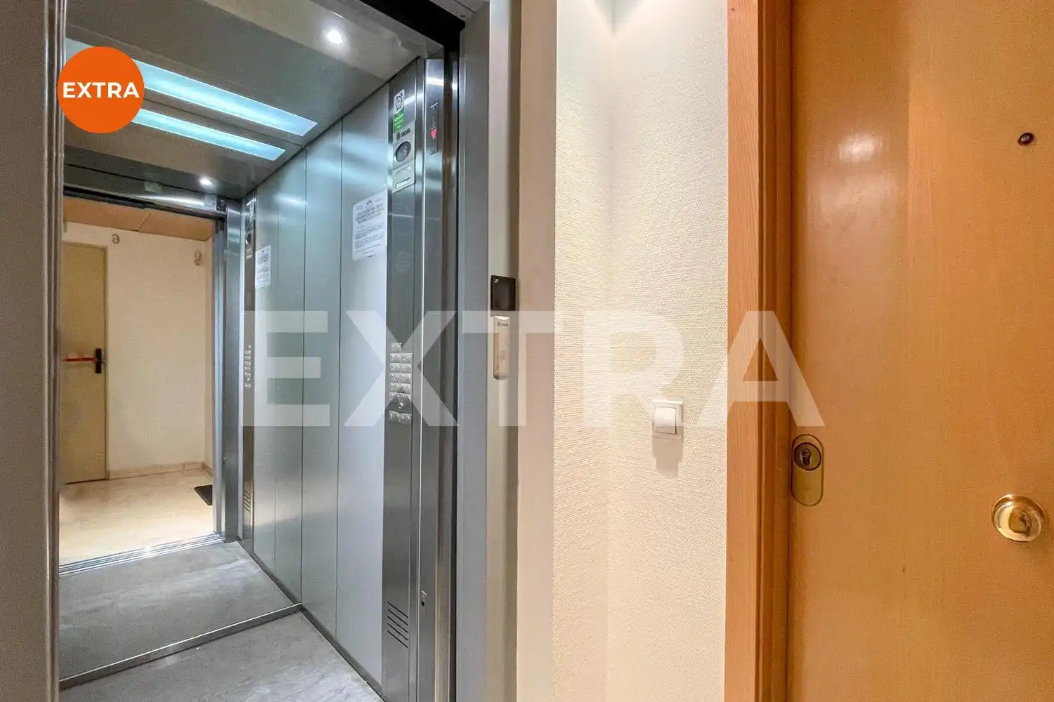 Flat for sale in Madrid  with Air Conditioner, Heating and Private garden