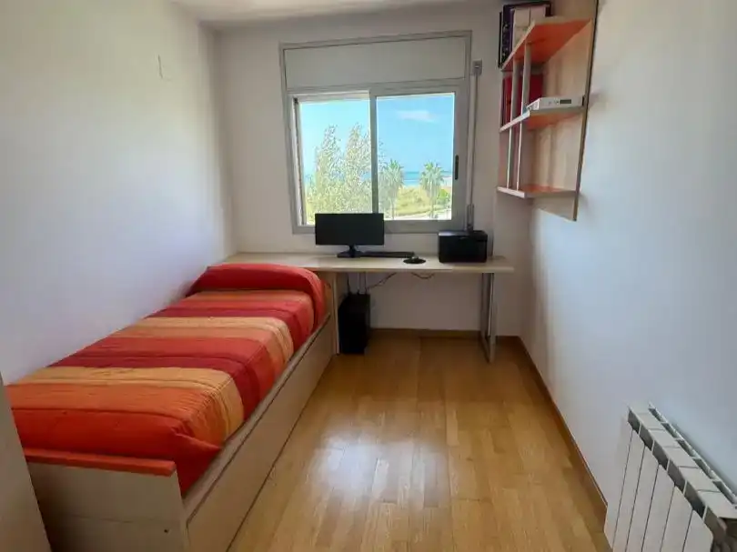 Dormitori de Pis en venda en Cubelles amb Aire condicionat, Parquet i Traster