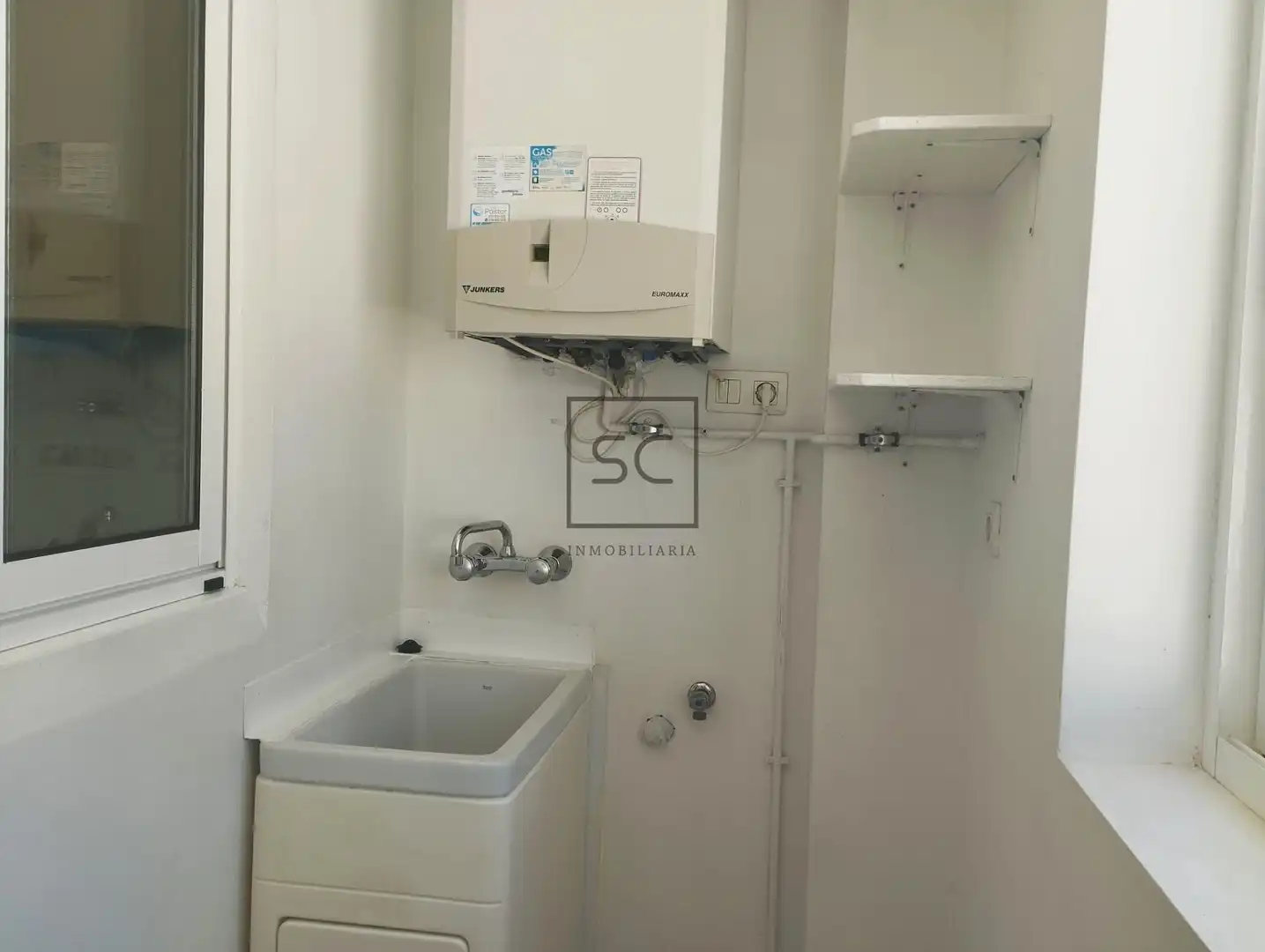 Badezimmer von Wohnung zur Miete in Narón mit Heizung und Balkon