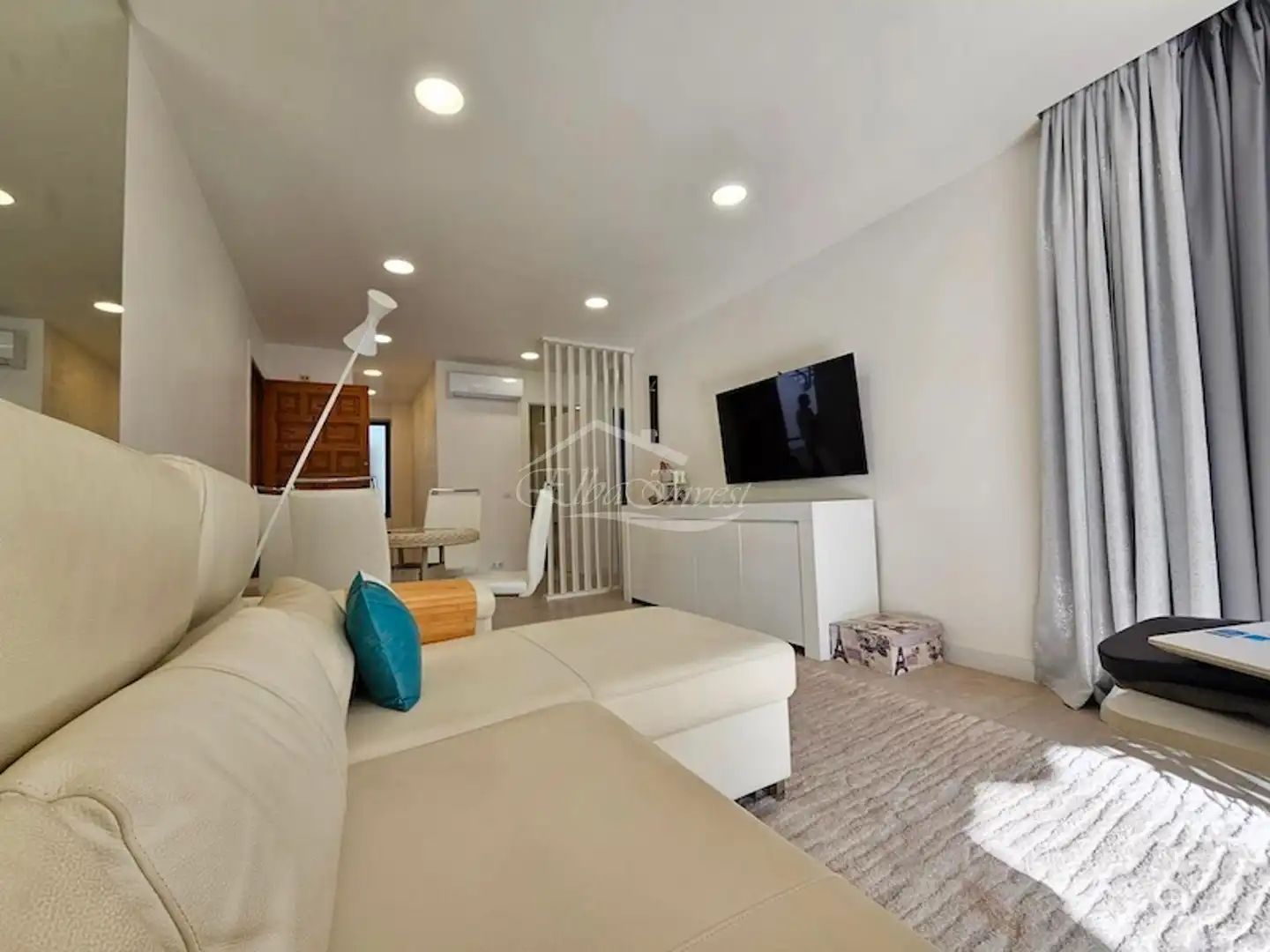 Sala de estar de Piso en venta en Arona con Aire acondicionado, Terraza y Piscina