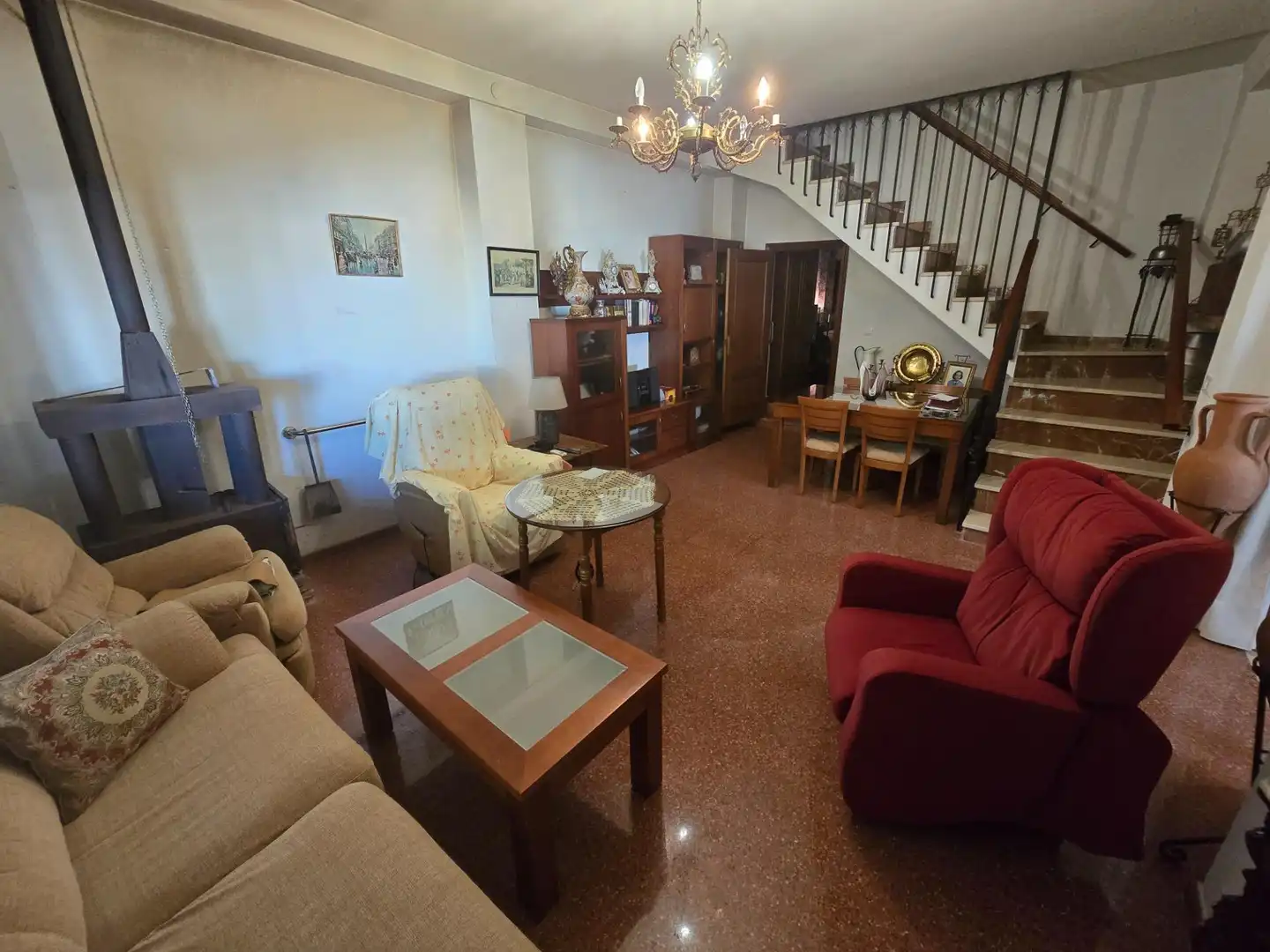 Sala de estar de Casa o chalet en venta en Aguilar de la Frontera con Aire acondicionado, Jardín privado y Trastero
