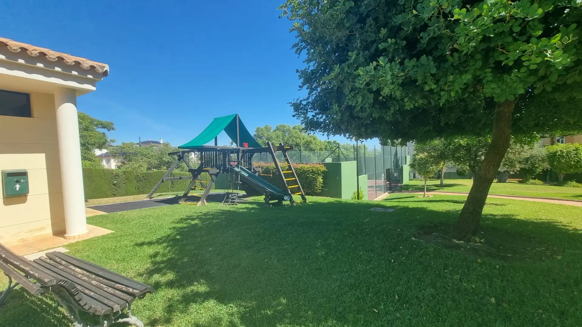 Flat with pool to rent in Churriana, imagen 24