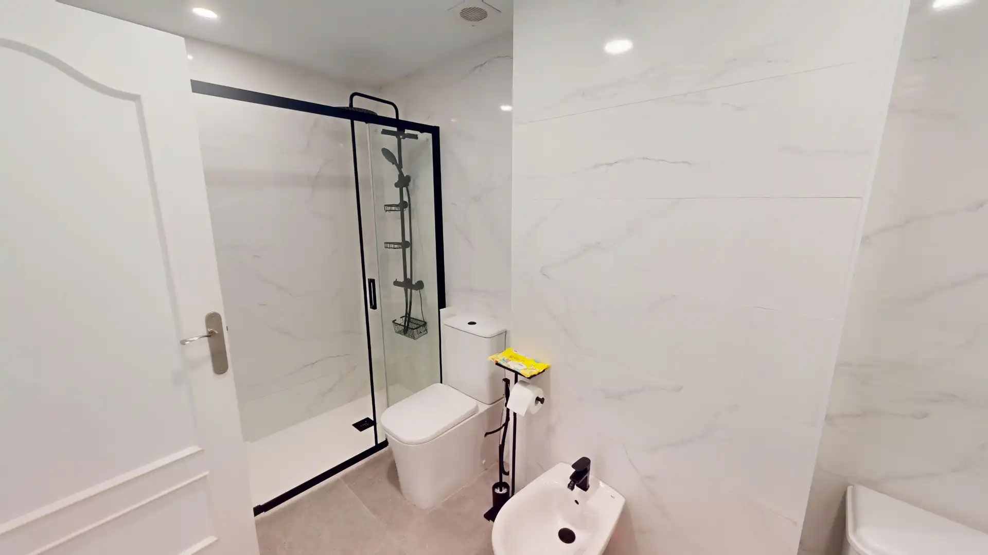 Baño de Piso en venta en Alicante / Alacant