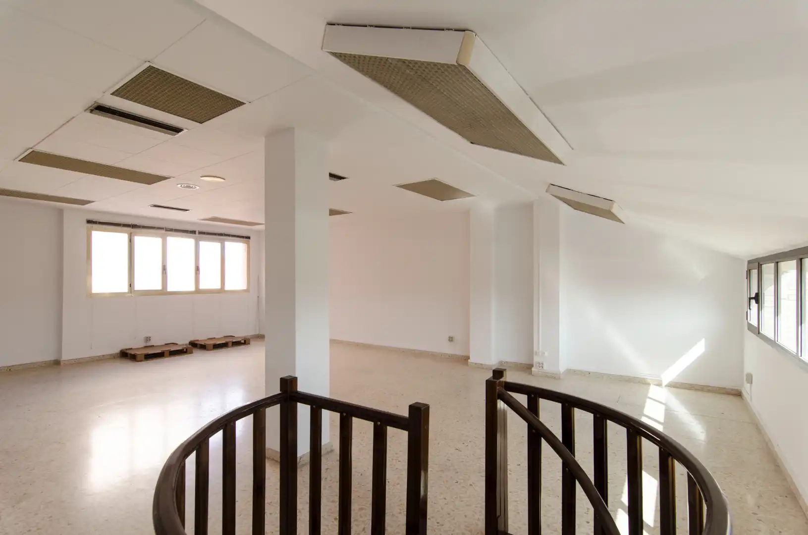 Bureau avec ascenseur à louer à Passeig de Pere III 48, imagen 4