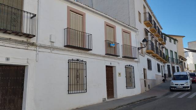 Casa-chalet en Venta en Calle Priego en Carcabuey