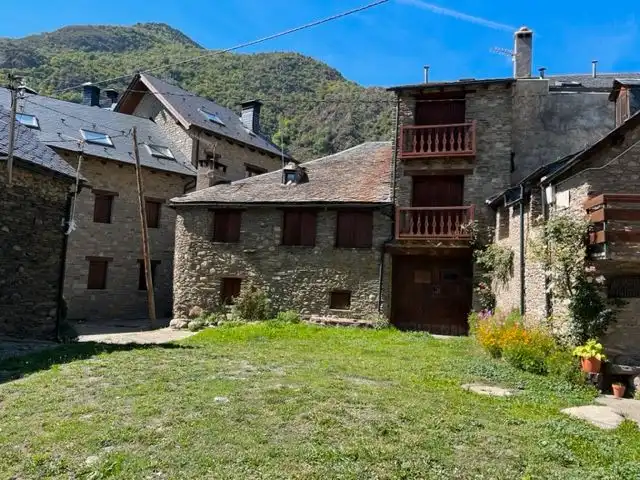 Vista exterior de Casa o chalet en venta en Alt Àneu con Calefacción