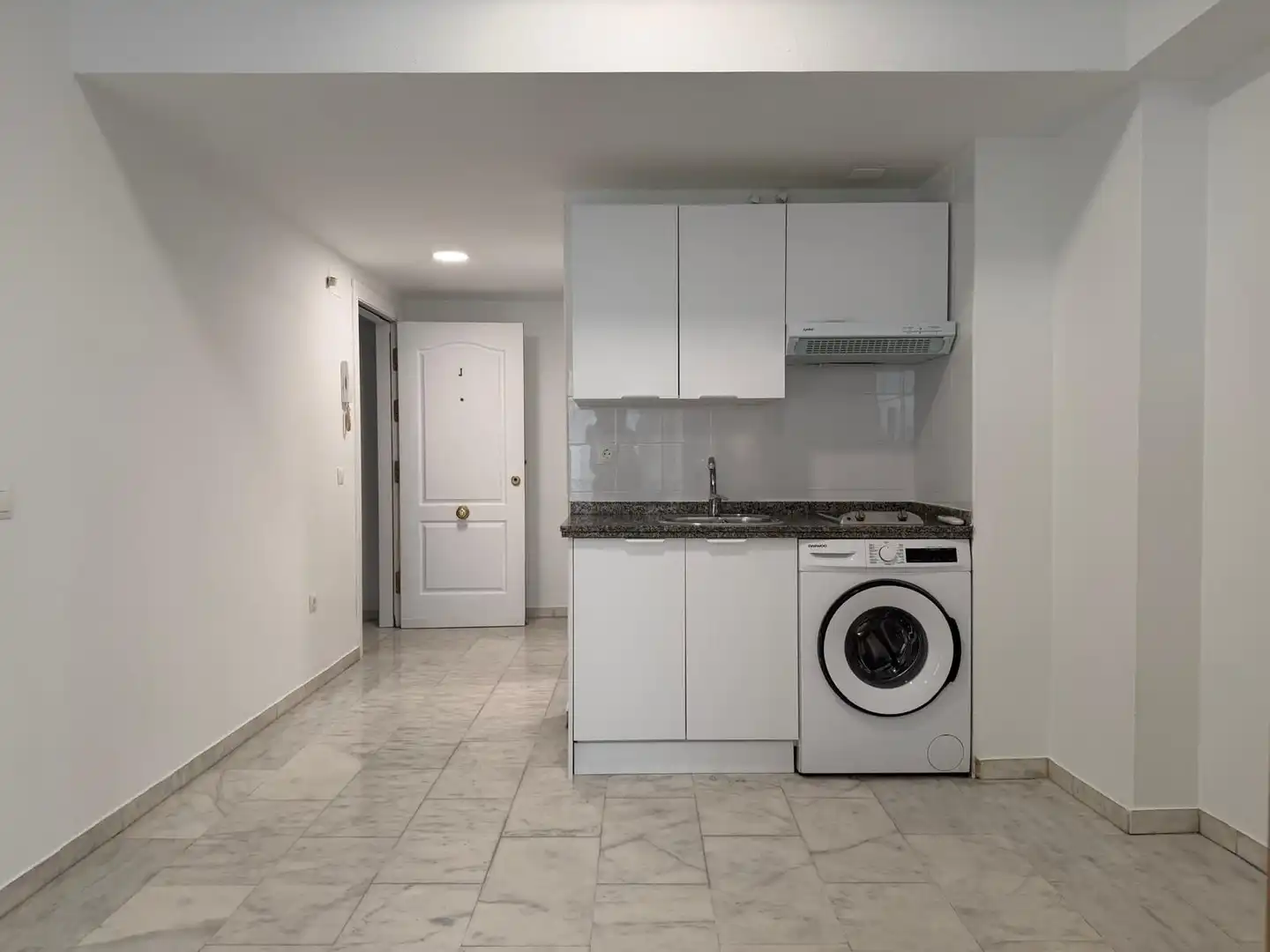 Küche von Wohnung zur Miete in Torremolinos mit Klimaanlage, Terrasse und Möbliert