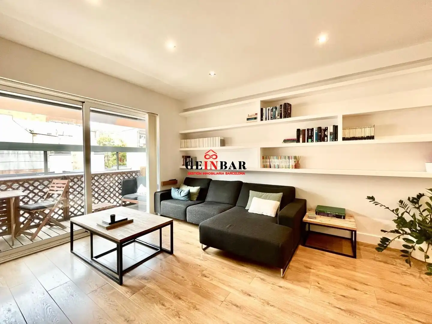Wohnzimmer von Wohnung zum Verkauf in Barcelona mit Klimaanlage, Heizung und Parkett